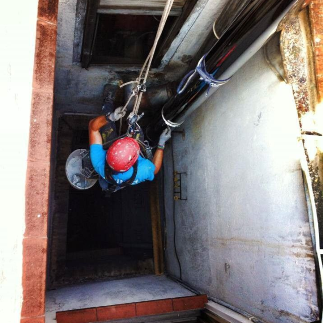 EXTRACCIONES DE HUMOS Y CHIMENEAS