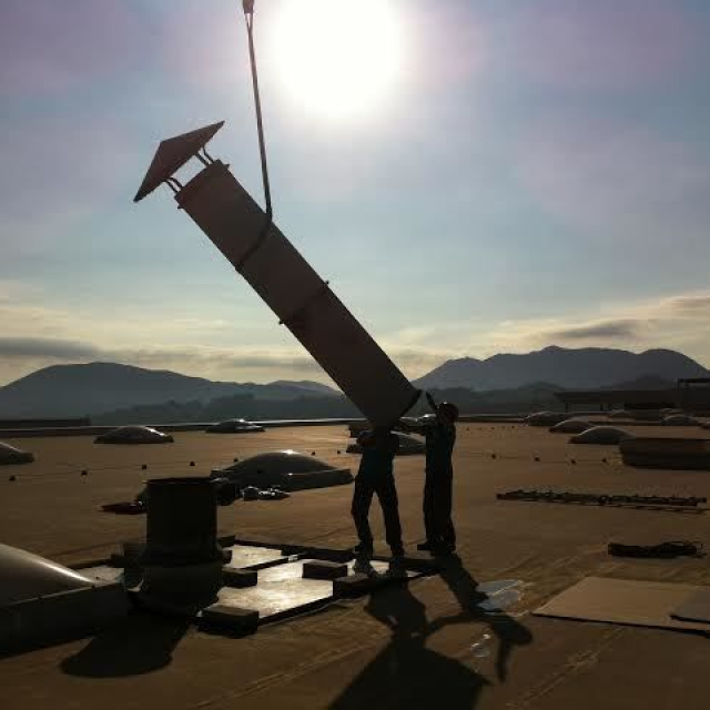 MANTENIMIENTO INDUSTRIAL: LIMPIEZA DE EXTRACCIÓN DE HUMOS.