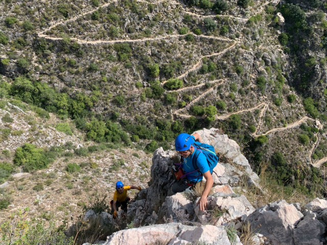 REEQUIPAMIENTO DE LA FERRATA DE TAVERNES