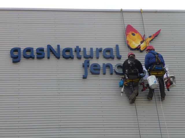TRABAJO PARA GAS NATURAL EN BADALONA